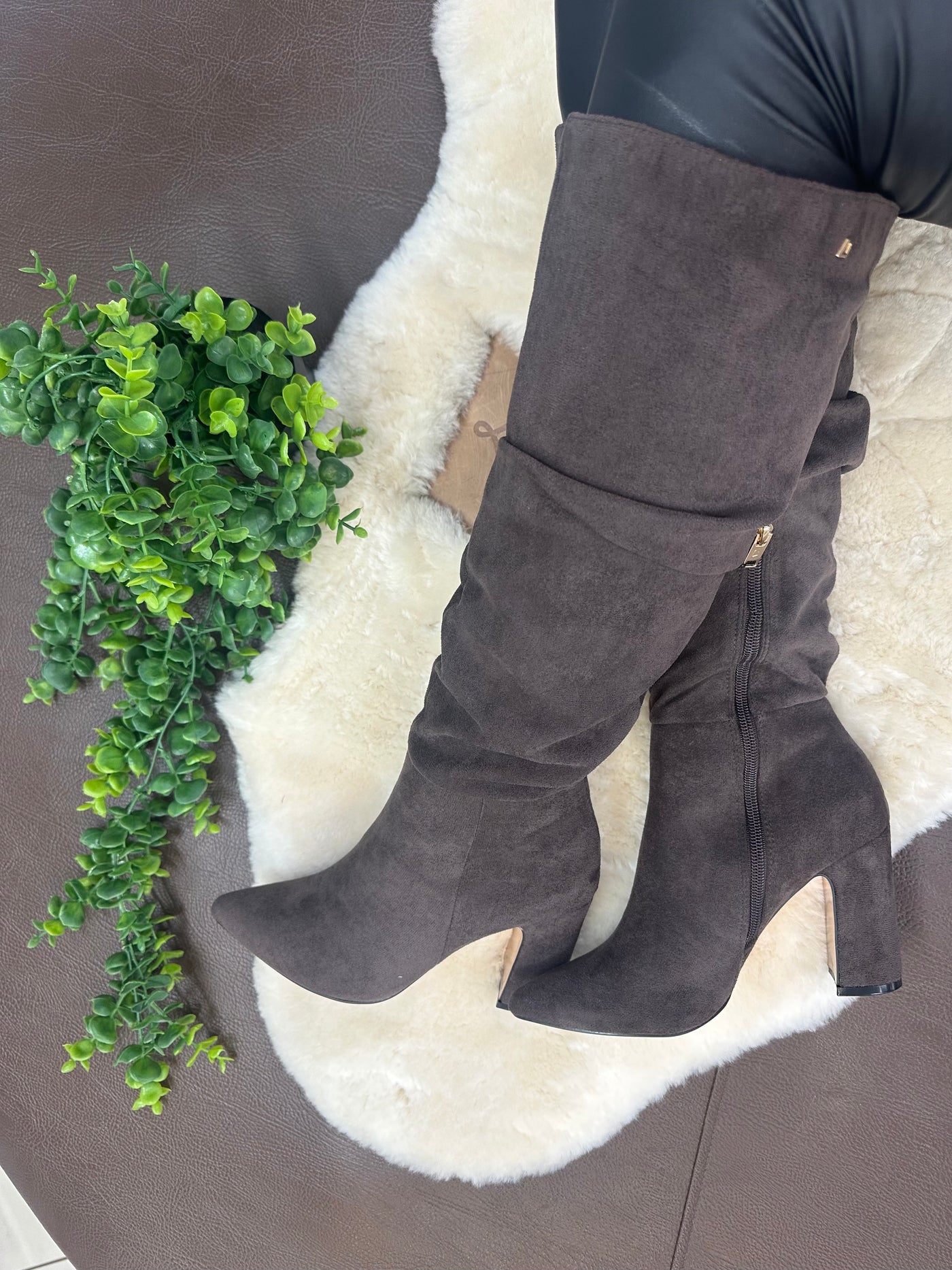 Una Healy - Famous Friends Boot in Espresso