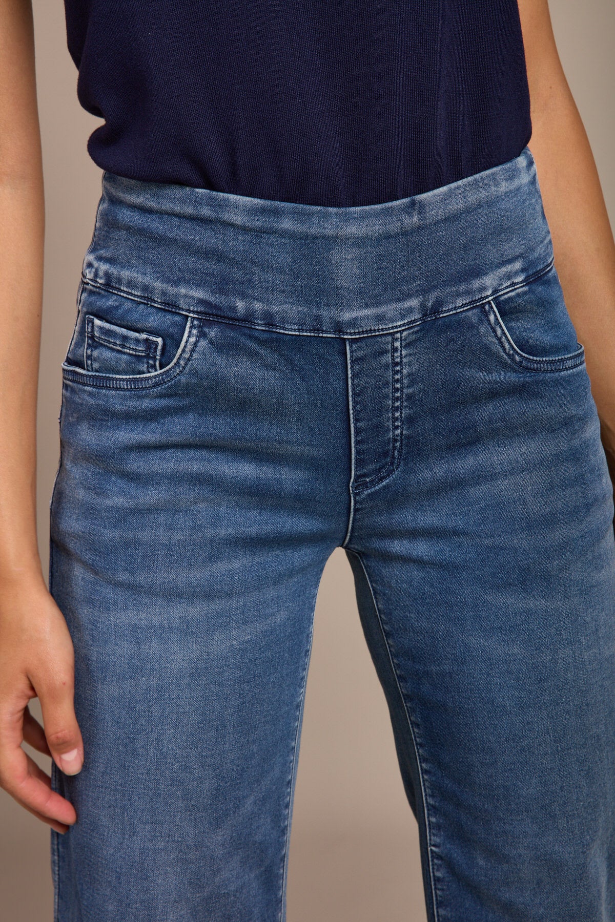 Toxik Push Up Straight Leg Jeans in Denim