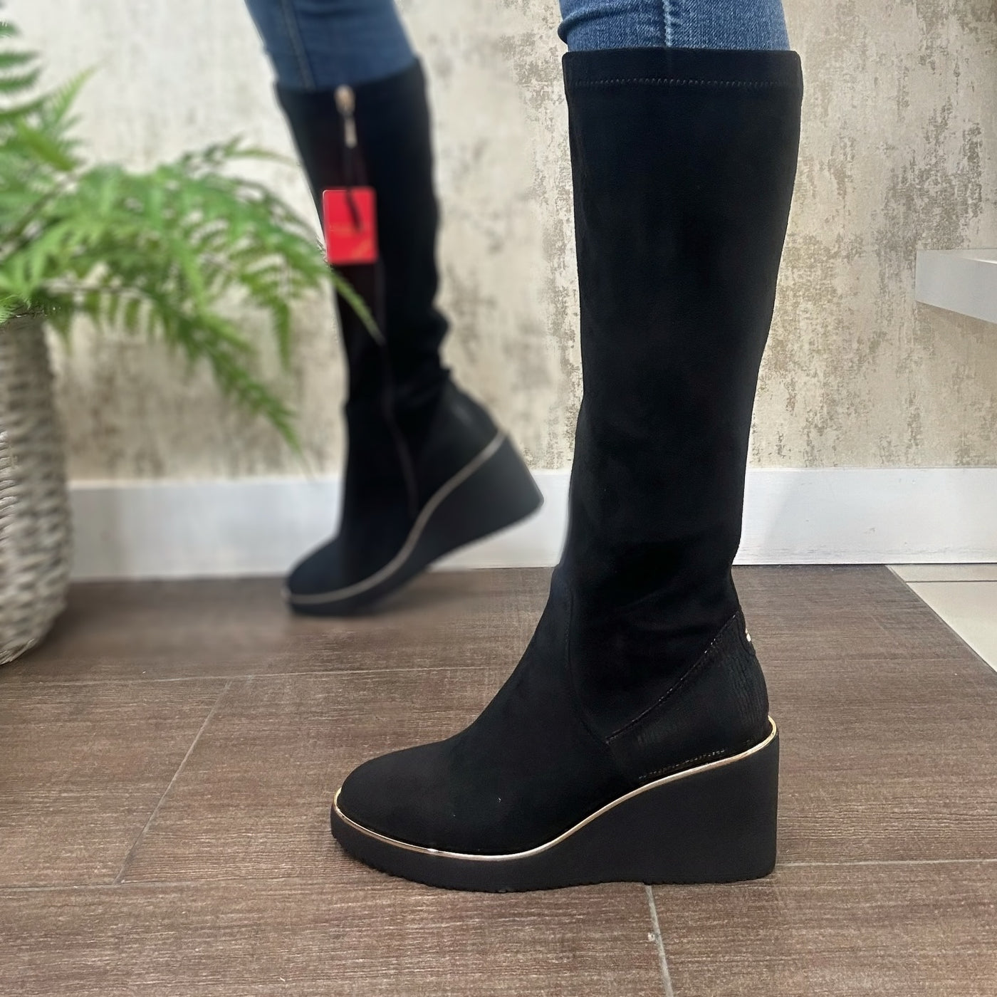 Kate Appleby - Derby Wedge Boots in Schwarz