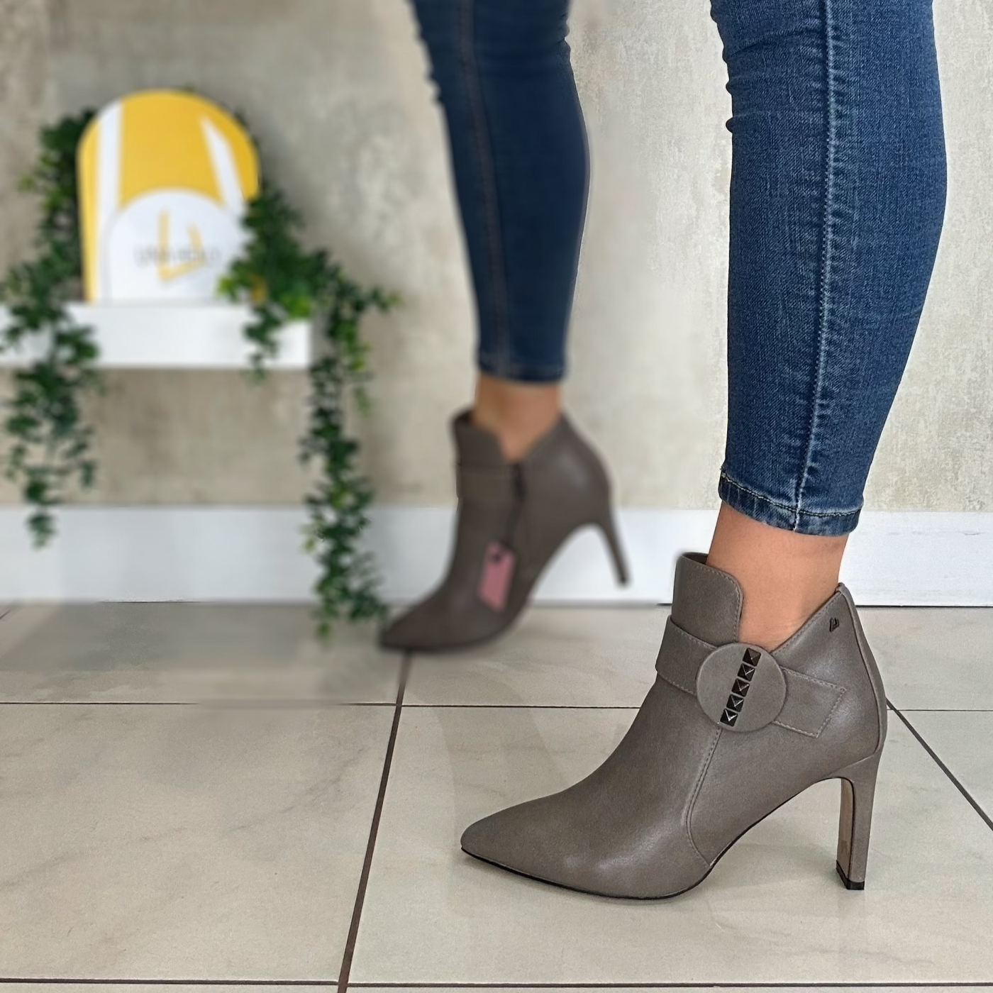 Una Healy – Señorita Ankle Boot in City Fog