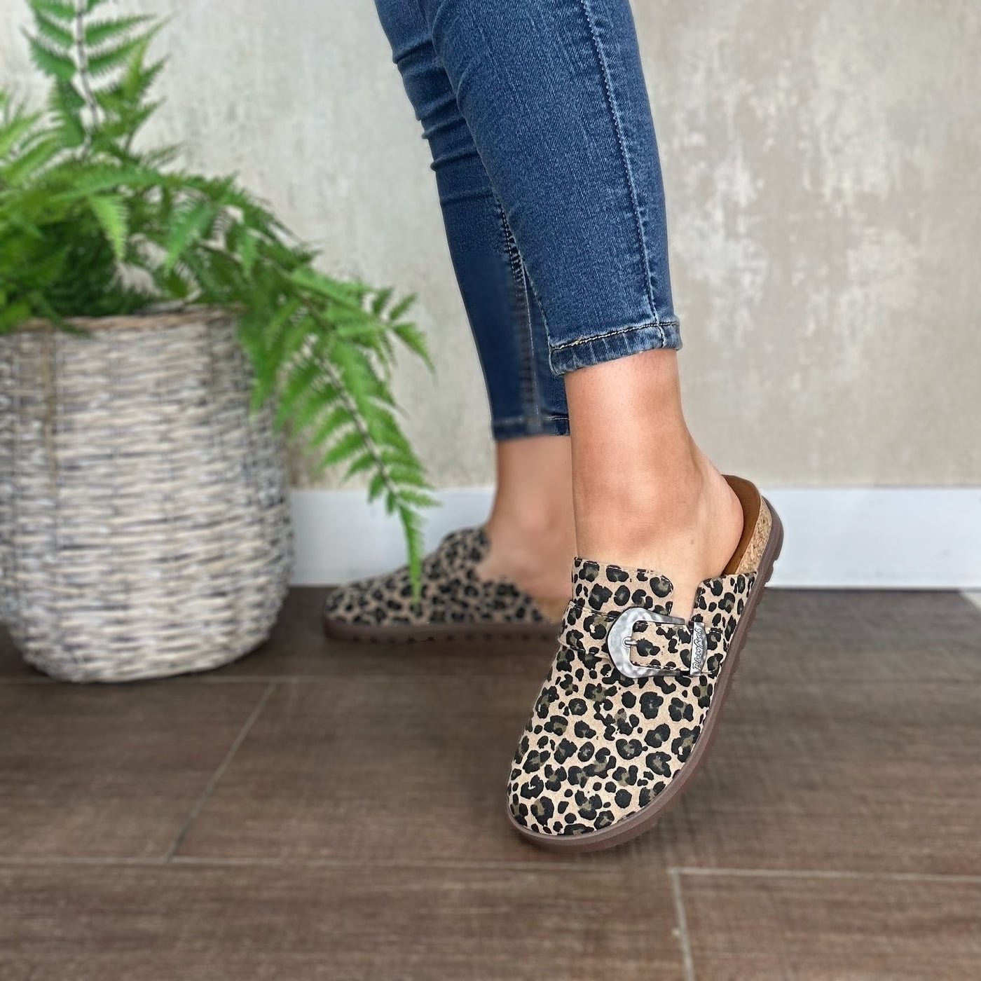 Blowfish - Sienna in Leopard Suede