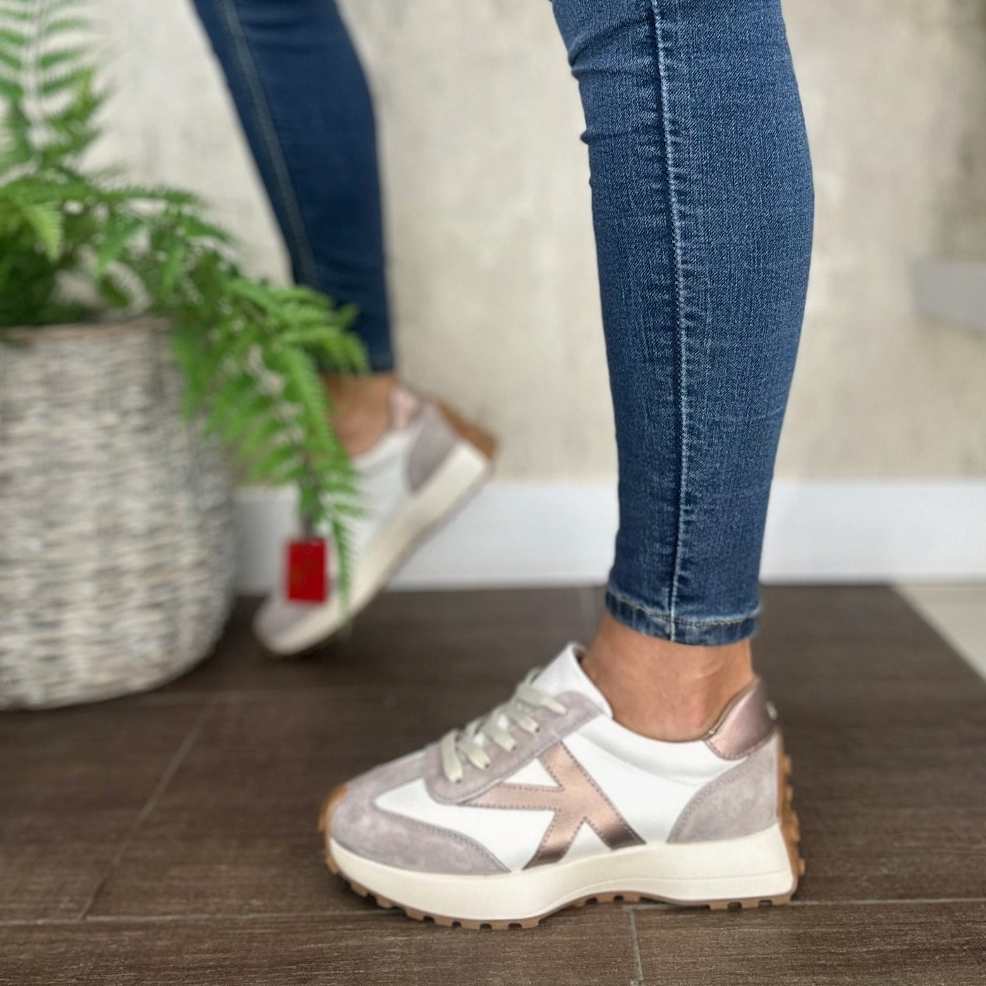 Kate Appleby – Clement Trainer in Antique Baileys