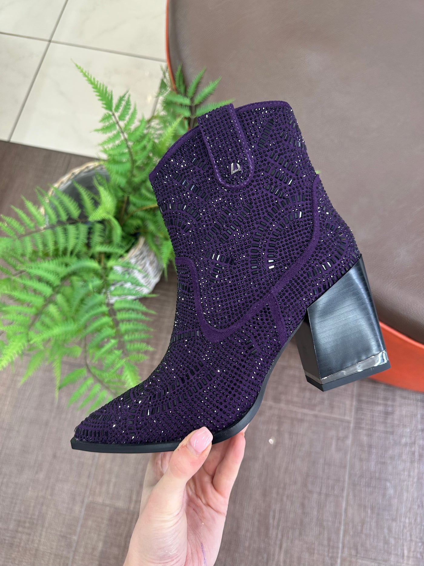 Una Healy - Tulsa Time Boot in Calla Razzle (Purple Spark)