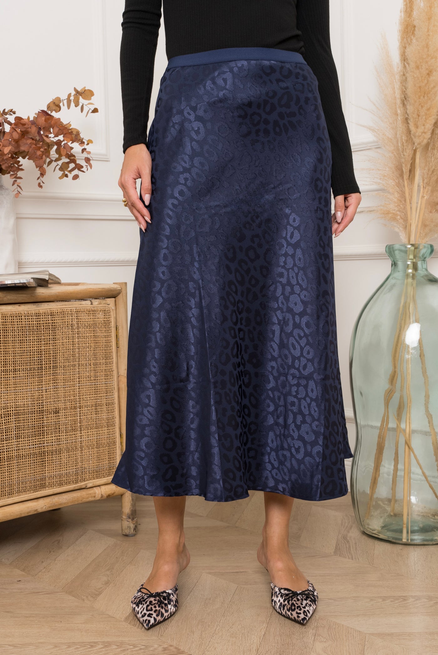 Ursula Satin Leopard Skirt in Pearlised Navy
