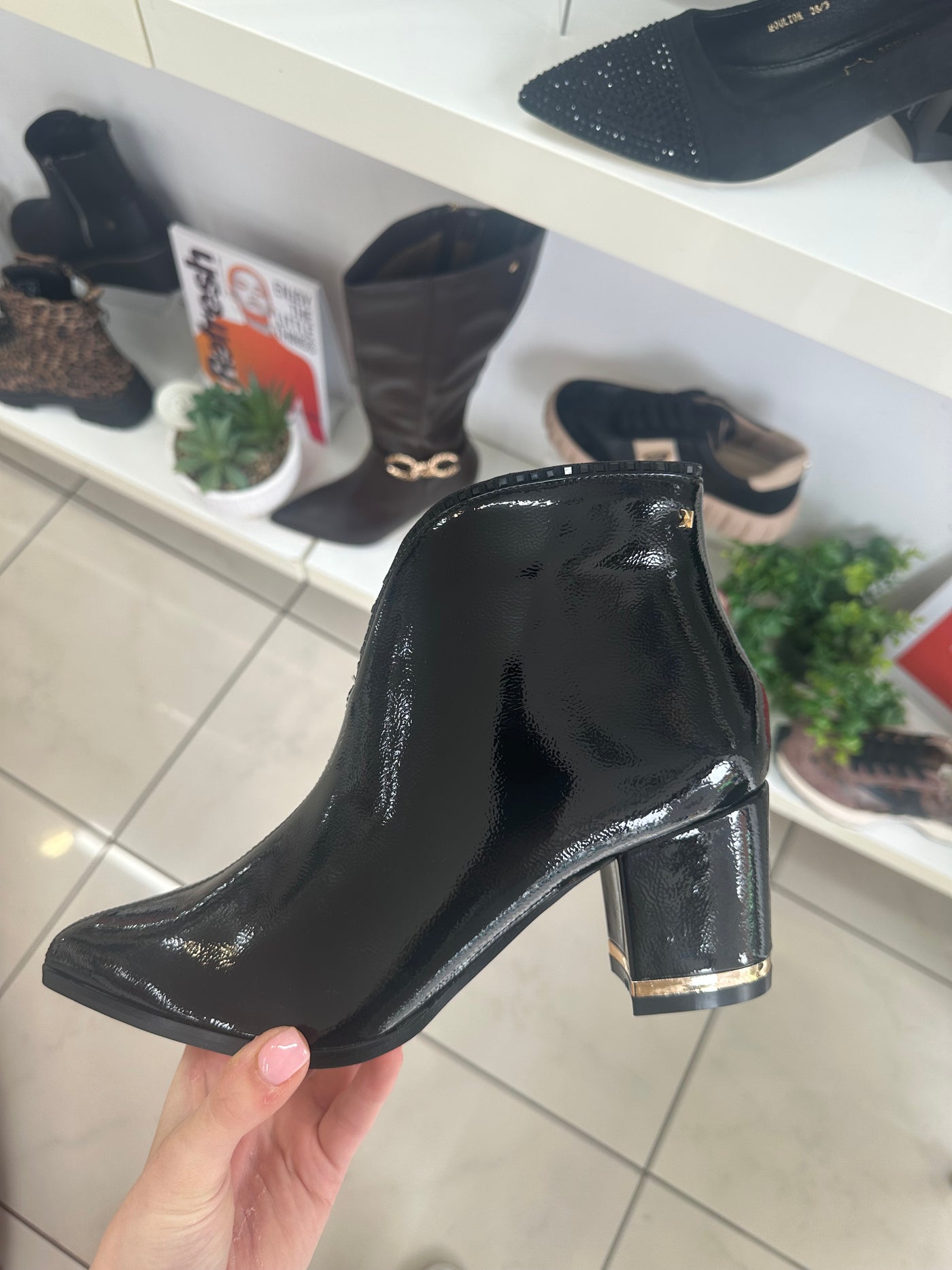 Kate Appleby Bethesda Ankle Boot in Schwarz