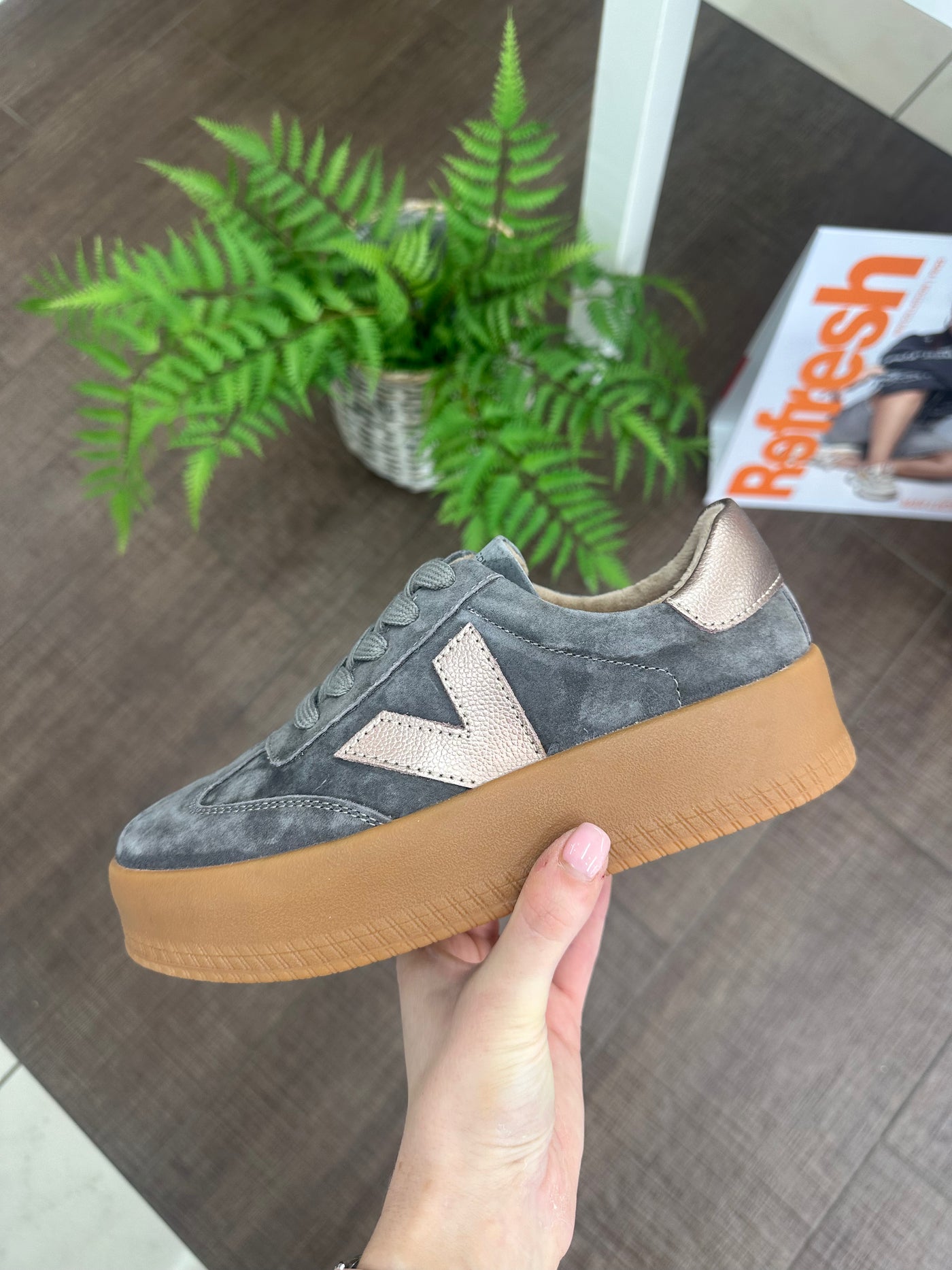 Drilleys – Eighty Four Trainer in Tornado Gold