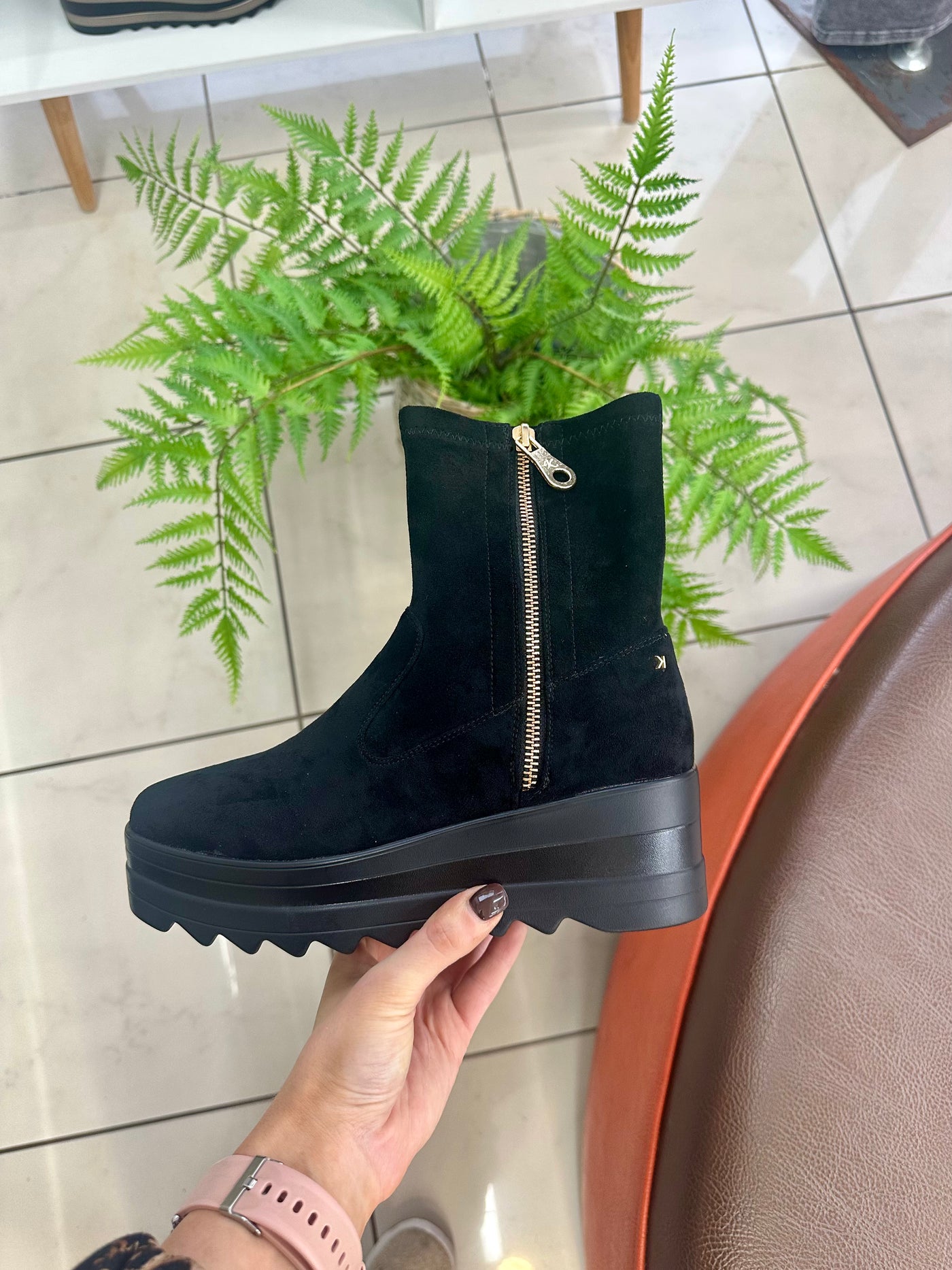 Kate Appleby – Croston Wedge Boot in Schwarz Black
