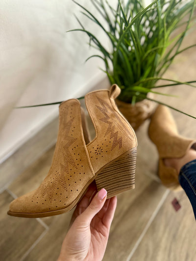 Una Healy Cadilac Ranch Boot In Tuscan