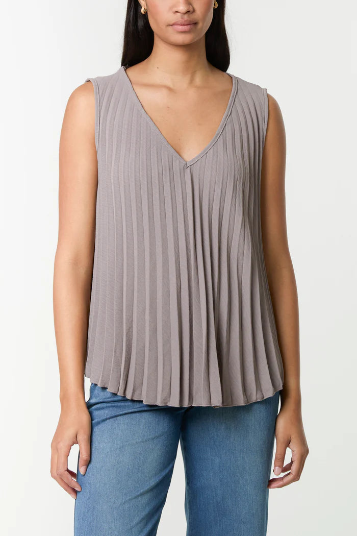 The Luna Pleated V-Neck Sleeveless Top in Mocha