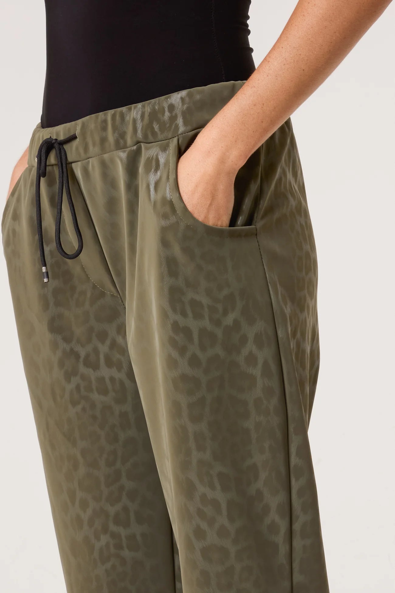 Isla Leopard Magic Trousers in Khaki