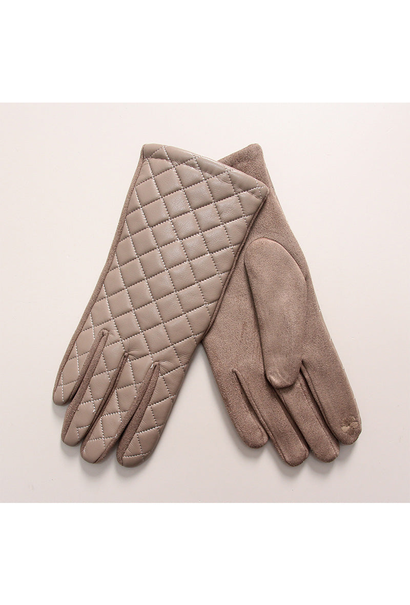 Quilted Touch Screen Gloves in Taupe